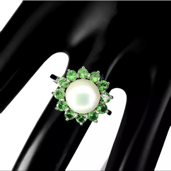 Natural Round White Pearl 8mm Tsavorite Garnet 925 Sterling Silver Ring Size 8.5 - Picture 3 of 3